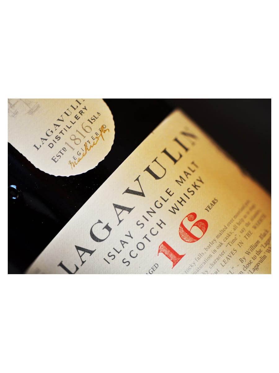 Lagavulin 16 Years 70 CL 43% - Rasch Vin & Spiritus