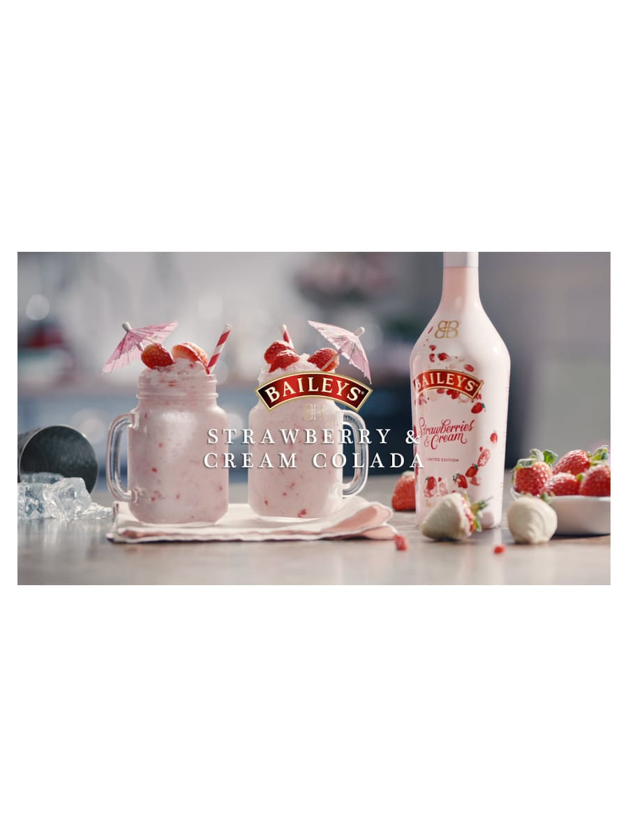 Corman Collins. BAILEYS 70 CL 17° STRAWBERRY CREAM